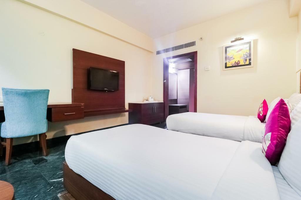 La Silver Leaf Hotel Nawashahr Exterior photo